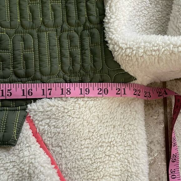 UGG Iggy Sherpa Half Zip Pullover - Picture 10 of 16